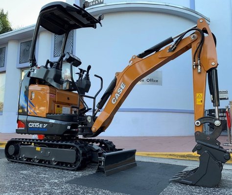 ITT - CM93 presenta la nueva miniexcavadora eléctrica CX15 EV de CASE