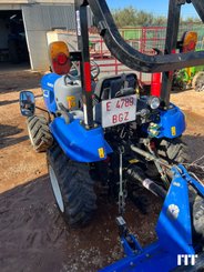 Tractor agricola New Holland BOOMER 20 - 4