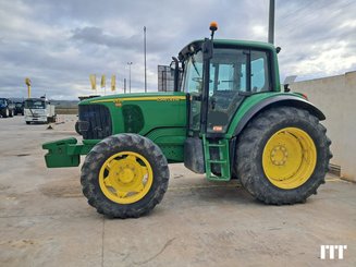 Tractor agricola John Deere 6520 - 1