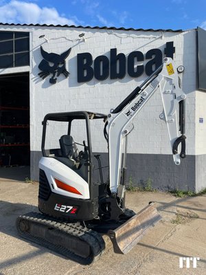 Excavadora Bobcat E27 - 1