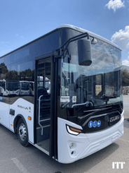 Bus / autocar ISUZU Novociti Life  - 1