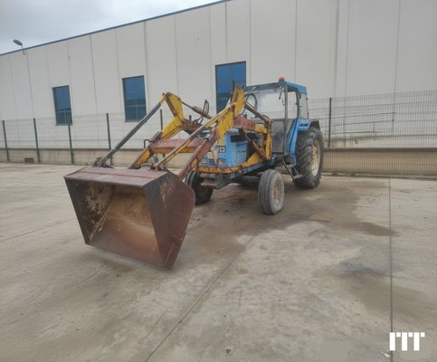 Tractor agricola EBRO KUBOTA 8110 - 1