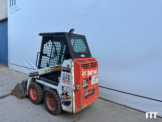 Minicargadora Bobcat S70 - 3