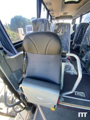 Bus / autocar ISUZU Novo Nees - 14