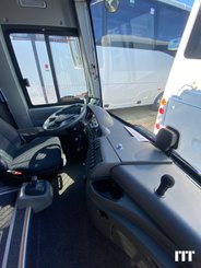 Bus / autocar ISUZU Novo Nees - 9