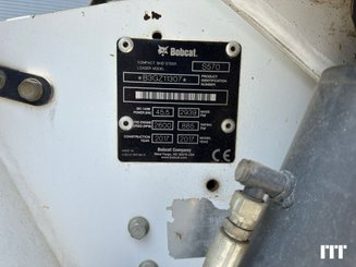 Minicargadora Bobcat S570 - 4