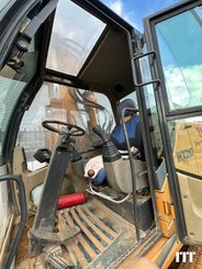 Excavadora de ruedas Case  WX 210 - 4