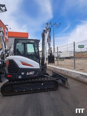 Excavadora de cadenas Bobcat E60 - 1