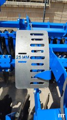 Arados New Holland SDM 300 R - 3