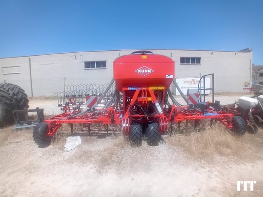 Sembradora Kuhn Megant 602 - 1