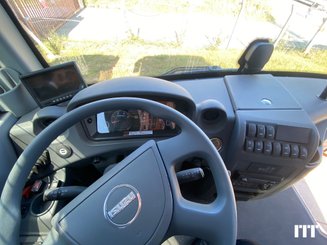 Bus / autocar ISUZU Novo Nees - 11