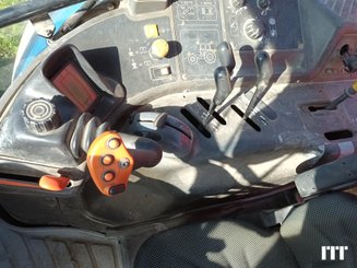 Tractor agricola New Holland TM 175 - 4