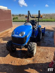 Tractor agricola New Holland BOOMER 20 - 1