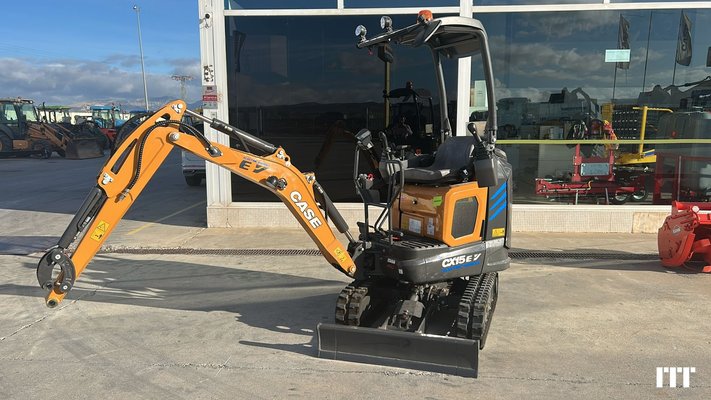 Excavadora Case Construction CX15EV - 1