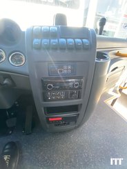 Bus / autocar ISUZU Novo Nees - 14
