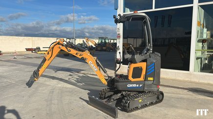 Excavadora Case Construction CX15EV - 4