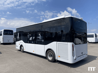 Bus / autocar ISUZU Novociti Life  - 4