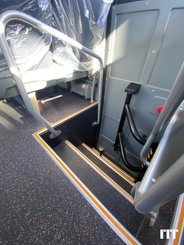 Bus / autocar ISUZU Novo Nees - 24