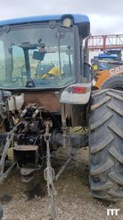 Tractor agricola New Holland T4050 - 3