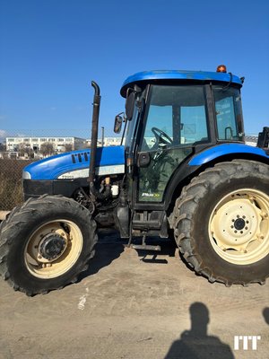 Tractor agricola New Holland TD95 D - 1