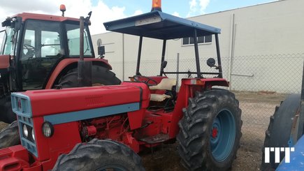 Tractor agricola Case 585 - 1