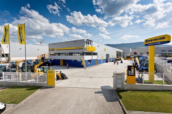 New ITT CM93 New Holland dealership in Navarra