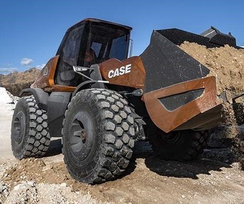 ITT CM93 presenta la excavadora “Tetra” de Case