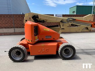 Plataforma JLG E450AJ - 1